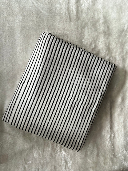 Chalk Soda Inverted V yoke Top