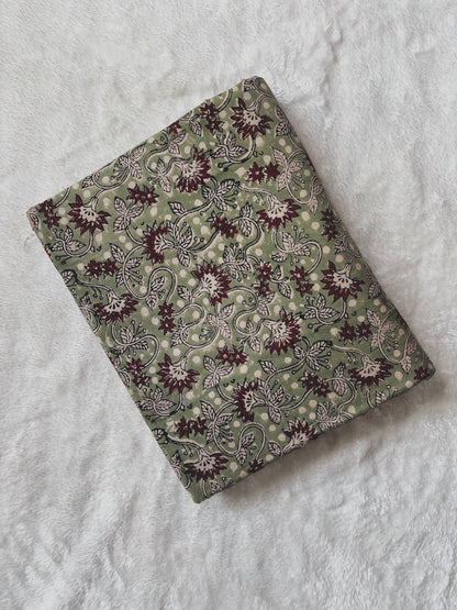 Bella Inverted V yoke Top